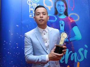 Beberkan Bukti dari Pemprov DKI, Ernest Prakasa Diminta Ngaku Salah Beberkan Bukti dari Pemprov DKI, Ernest Prakasa Diminta Ngaku Salah