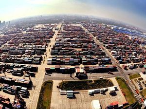 Foto: Shanghai Punya Pelabuhan Seluas 470 Lapangan Sepak Bola