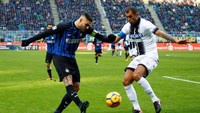 Mauro Icardi sudah bikin 17 gol dan jadi topskorer sementara Serie A. Meski demikian, Icardi gagal berbuat banyak di laga itu (Alessandro Garofalo/Reuters)