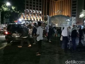 Massa Aksi Bela Palestina Mulai Padati Masjid Istiqlal