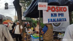 Penampakan Posko Makanan Gratis di Aksi Bela Palestina di Monas