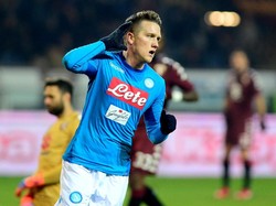 Kalahkan Torino, Napoli Rebut Puncak Klasemen dari Inter