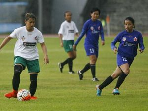 Skor Imbang Tanpa Gol di Laga Perdana Bengawan Cup 2017 Skor Imbang Tanpa Gol di Laga Perdana Bengawan Cup 2017