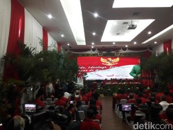 Video Mega Umumkan Andi Rahman-Suyatno untuk Pilgub Riau