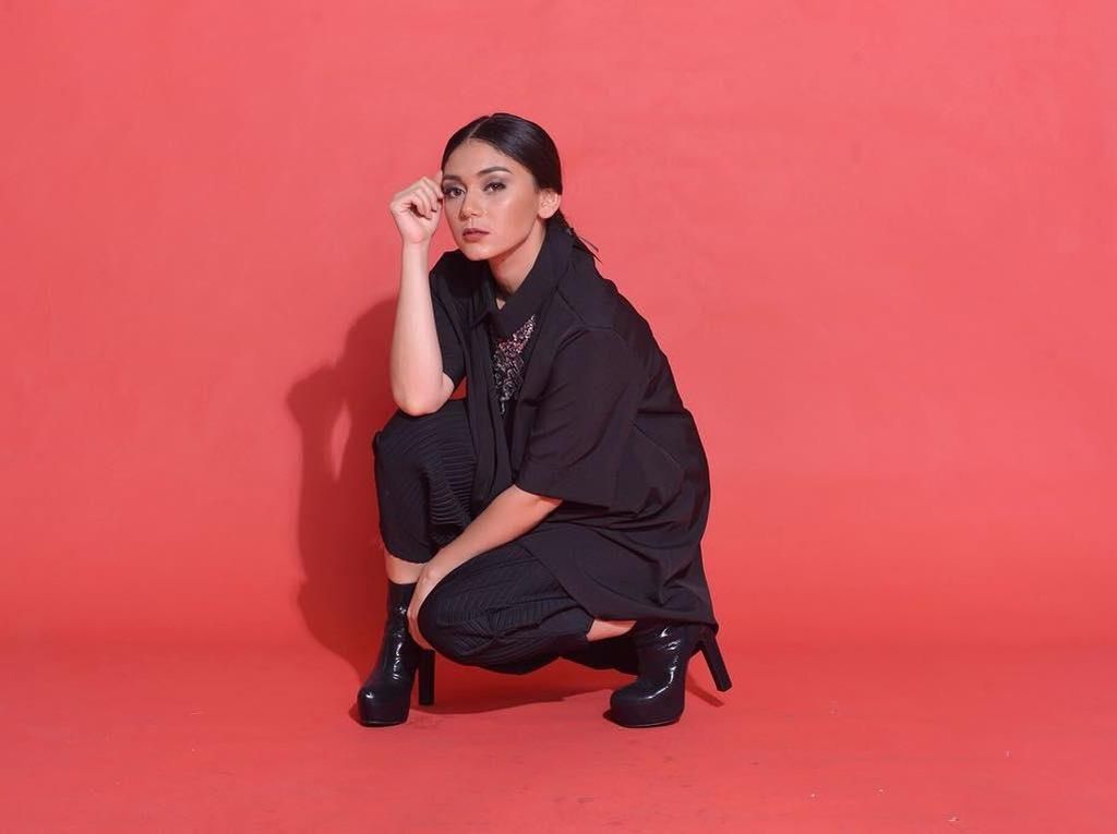 Pangkas Bobot 33 Kg, Thalita Latief Lengkapi Diet dengan Olahraga Ini Pangkas Bobot 33 Kg, Thalita Latief Lengkapi Diet dengan Olahraga Ini