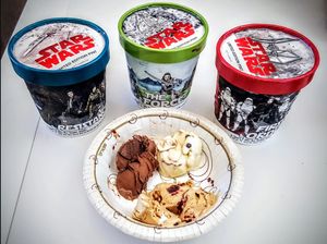 Wow, Meriahnya 3 Varian Es Krim Bertema Star Wars!