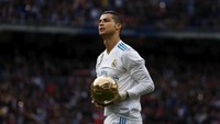 Cristiano Ronaldo adalah peraih Ballon dOr terbanyak kedua dalam sejarah. Foto: Gonzalo Arroyo Moreno/Getty Images