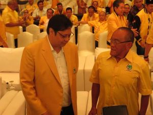 Ical Beri Kode Dukung Airlangga Jadi Cawapres Jokowi Ical Beri Kode Dukung Airlangga Jadi Cawapres Jokowi
