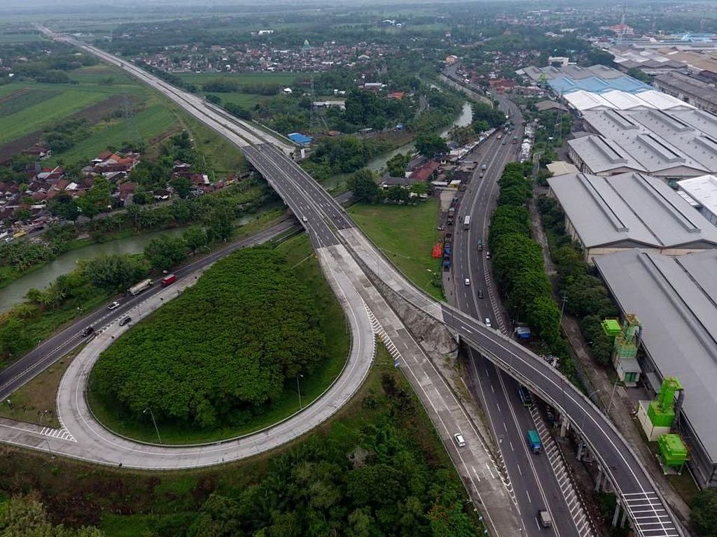 Astra Kini Kuasai 44,5% Saham Tol Surabaya-Mojokerto Astra Kini Kuasai 44,5% Saham Tol Surabaya-Mojokerto