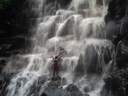 Daya Tarik Kanto Lampo Waterfall, Harga Tiket, Jam Buka, dan Lokasinya