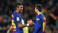 Barcelona unggul enam angka atas Atletico Madrid di posisi dua, dan terpaut 11 poin atas Real Madrid yang masih punya satu pertandingan lebih banyak. (REUTERS/Albert Gea)