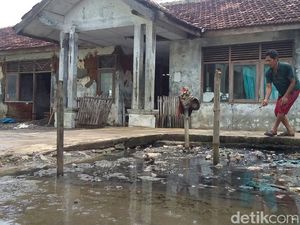 Duh! Puskesmas di Demak Ini Rusak Parah, Warga: Seperti Kandang Wedus Duh! Puskesmas di Demak Ini Rusak Parah, Warga: Seperti Kandang Wedus