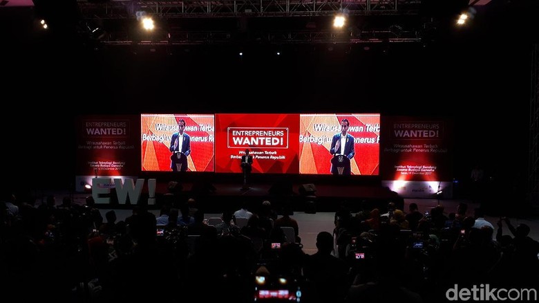 Dicurhati Pengusaha Remaja, Jokowi: Saya akan Beri Modal Dicurhati Pengusaha Remaja, Jokowi: Saya akan Beri Modal
