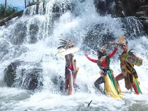 Satu Lagi Air Terjun Perawan di Kalimantan Tengah