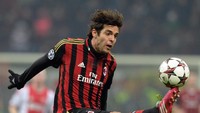 Kaka sebelumnya sendirian memegang posisi teratas pemain Brasil terproduktif di Liga Champions. Kaka menghasilkan 30 gol dari 86 penampilan bersama AC Milan dan Real Madrid. (Claudio Villa/Getty Images)