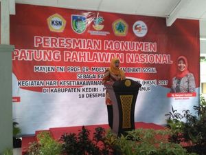 Tentukan Visi-Misi di Pilgub Jatim, Khofifah Turun ke Lapangan