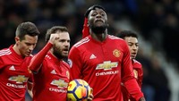 Lukaku misalnya yang masuk dalam daftar 10 besar transfer termahal MU senilai Rp 1,5 triliun. Pencapaian terbaiknya cuma 16 gol di liga pada 2017/2018 (Carl Recine/ Action Images via Reuters)