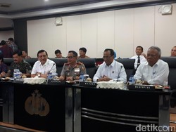 Luhut, Kapolri hingga Menkes Rapat Pengamanan Akhir Tahun