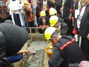 Menaker Resmikan Perumahan Pekerja Migran Indonesia di Ponorogo
