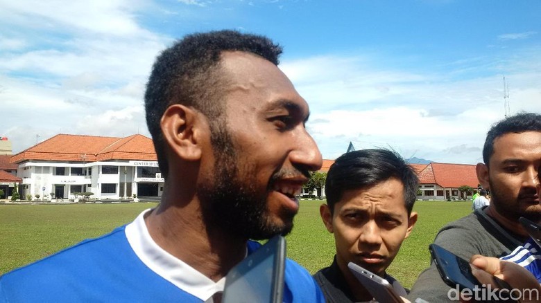 Patrich Wanggai Tinggalkan Persib Bandung