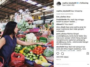 10 Artis Indonesia yang Nggak Gengsi Naik Bajaj Hingga Makan di Kaki Lima 10 Artis Indonesia yang Nggak Gengsi Naik Bajaj Hingga Makan di Kaki Lima