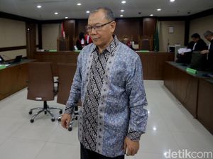 Yunus Nafik Kembali Jalani Sidang Lanjutan
