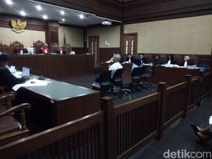 Jaksa KPK Tanya Dirjen Hubla: Pegawai Kemenhub Patungan Suap BPK? Jaksa KPK Tanya Dirjen Hubla: Pegawai Kemenhub Patungan Suap BPK?