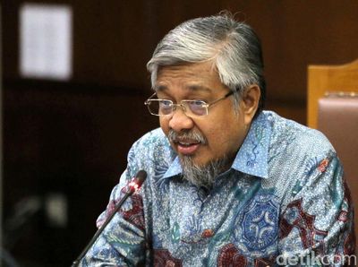 Nur Alam Jalani Sidang Kasus Korupsi Penerbitan Izin