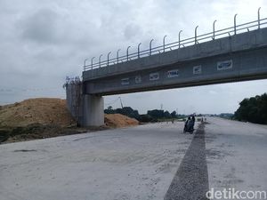 Pembangunan Tol Solo-Ngawi Terkendala Pembebasan Lahan Overpass Pembangunan Tol Solo-Ngawi Terkendala Pembebasan Lahan Overpass