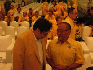 Cerita Ical yang Minta Airlangga Siap Jadi Capres Jika Ingin Jadi Ketum Golkar Cerita Ical yang Minta Airlangga Siap Jadi Capres Jika Ingin Jadi Ketum Golkar