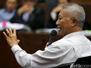 Alasan Mantan Dirjen Hubla Simpan Duit Suap di 33 Tas Alasan Mantan Dirjen Hubla Simpan Duit Suap di 33 Tas