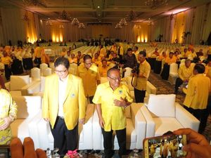 Ada yang Tak Puas dengan Airlangga, Ical: Jangan Pecah Belah Golkar