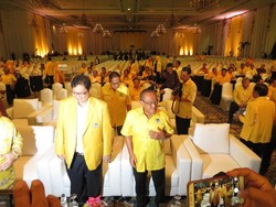 Ada yang Tak Puas dengan Airlangga, Ical: Jangan Pecah Belah Golkar