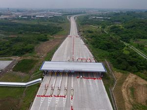 Langgar Kecepatan dan Bahu Jalan Didenda saat Keluar Tol, Benarkah? Langgar Kecepatan dan Bahu Jalan Didenda saat Keluar Tol, Benarkah?
