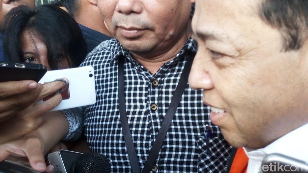 Kegiatan Novanto Sehari Sebelum Sidang Hari Ini Kegiatan Novanto Sehari Sebelum Sidang Hari Ini
