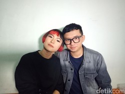 Poppy Sovia Dipersunting Oki Petang Ini