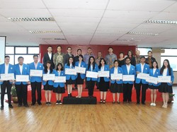 Perusahaan Konstruksi China Ini Beri Beasiswa ke Mahasiswa di Cikarang