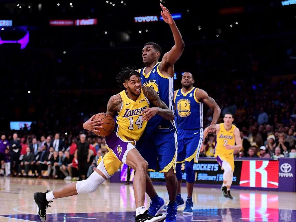 Warriors Susah Payah Kalahkan Lakers lewat Overtime