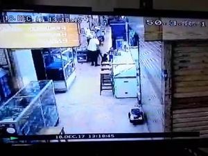 Pria yang Coba Culik Anak di ITC Kuningan Bertato dan Kepala Botak