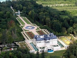 Apa Saja Fasilitas Rumah Termahal di Dunia Milik Pangeran Arab?