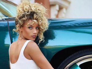 Manisnya Jena Frumes, Kekasih Baru Jesse Lingard