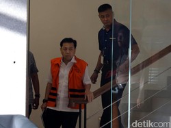 Kembali Diperiksa KPK, Setya Novanto Bertemu Putra Sulungnya