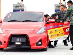Aturan Kendaraan Listrik Tinggal Tunggu Tanda Tangan Jokowi
