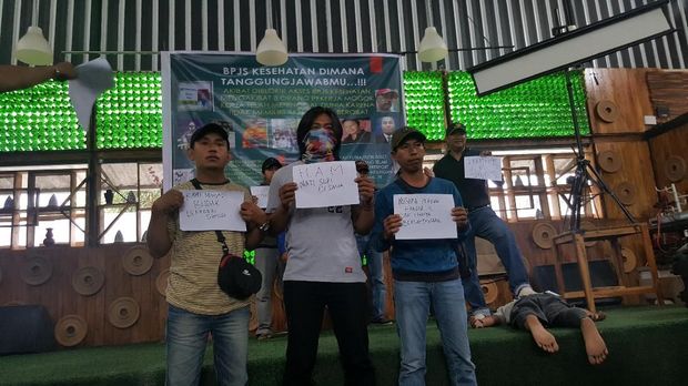 Karyawan freeport melaksanakan protes atas apa yang dialaminya