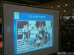 Melihat Foto-foto Jokowi Pernah Muda yang Dipamerkan di UGM