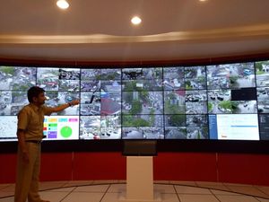 369 CCTV Siaga Pantau Natal dan Tahun Baru 2018 di Makassar 369 CCTV Siaga Pantau Natal dan Tahun Baru 2018 di Makassar