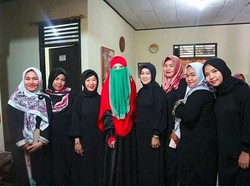 Usai Berhijab, Peggy Melati Sukma Ubah Nama dan Bercadar?
