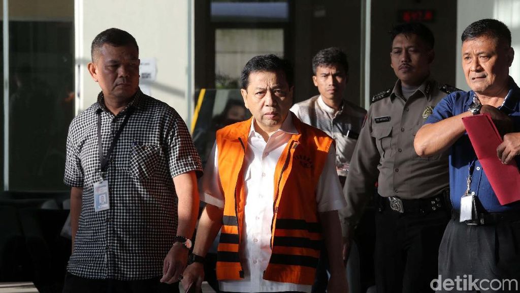 Novanto Siap Hadapi Sidang Besok Novanto Siap Hadapi Sidang Besok