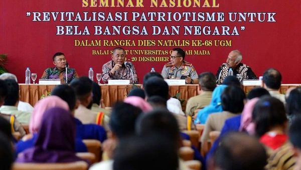 Menhan Hadiri Seminar Nasional di UGM