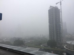 Jakarta Diguyur Hujan, Embusan Angin di Jaktim Sempat Ekstrem